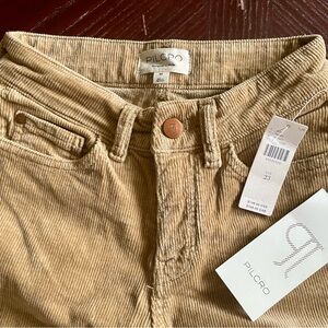 NWT Pilcro The Yaya Mid-Rise Corduroy Crop Flare Jeans - Size 23, color dune
